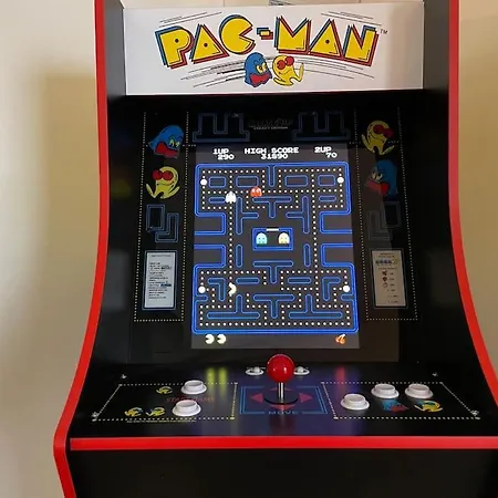 Chez Pacman - Borne D'arcade * Chabeuil